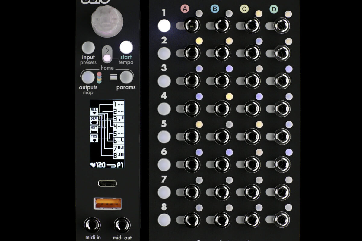 Le module Eurorack Squarp Core monté à côté d’un expandeur xp32